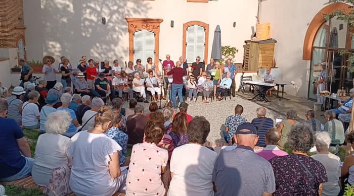 Affiche, Chœur "Les Mots Bleus" interprétant des chants traditionnels occitans