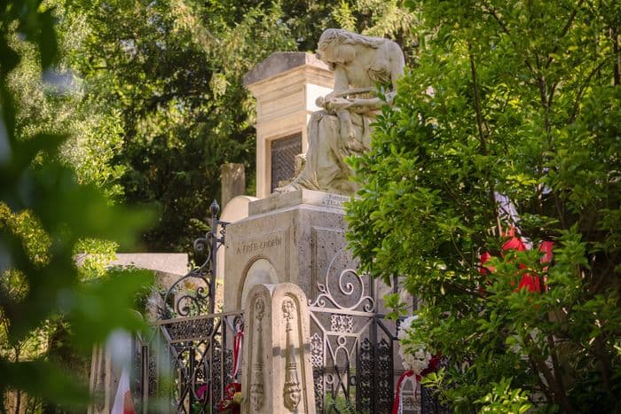 Affiche, Père-Lachaise en musique : sur les traces des grands artistes