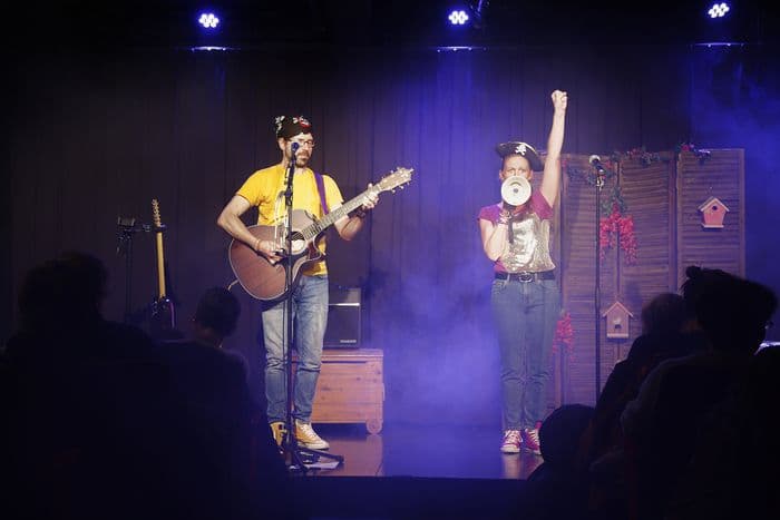 Affiche, Jeune public - Concert - "Quand le chat n'est pas là...ça part en live !"