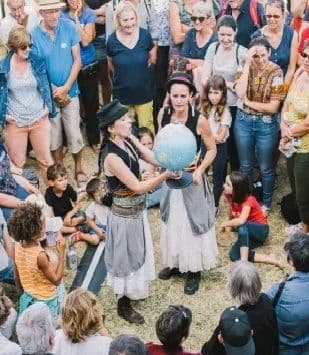 Affiche, Les Jeudis du Centre - Spectacle "Les Soeurs Tartellini"